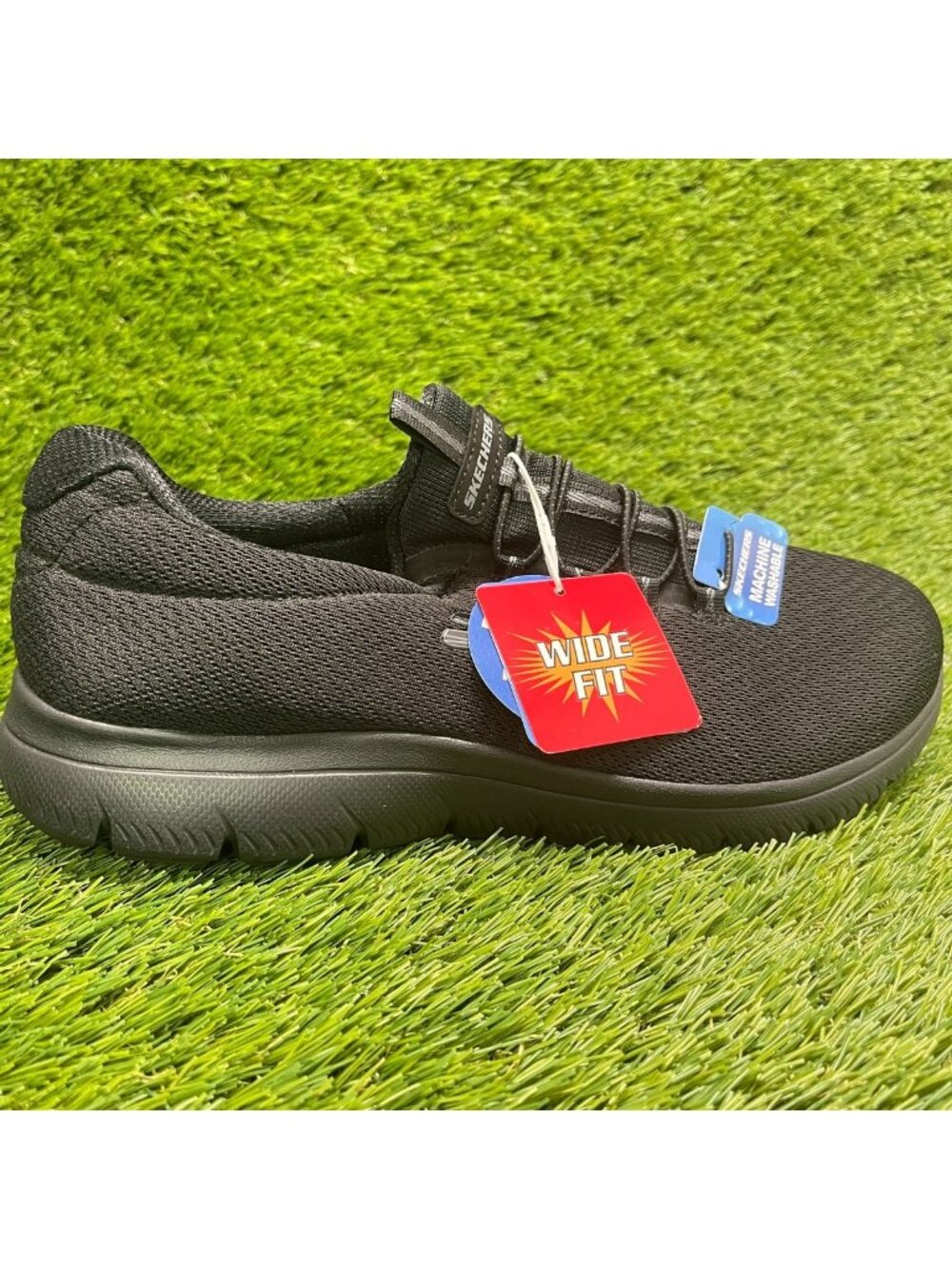 Skechers Summits-Summer Blush Womens Size 9D Black Walking Slip-On Shoes Sneaker